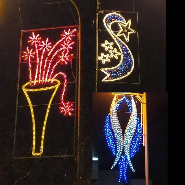 Customized street christmas decoration for you outdoor christmas motif lights pole mounted decorations