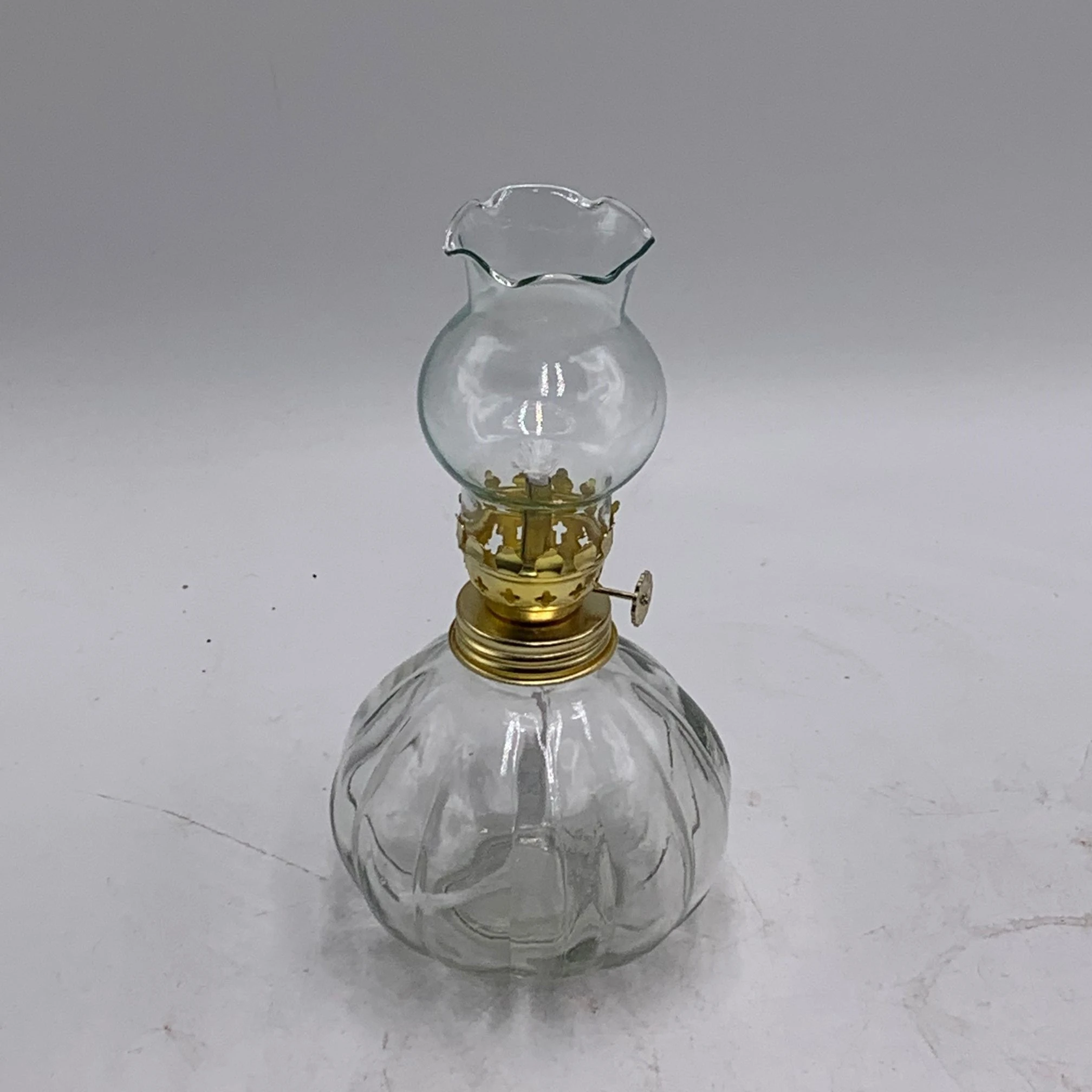Hot Sell Diamond Lite Clear Glass Oil Lamp Decorative Oil Lamp Glass Oil Lamp