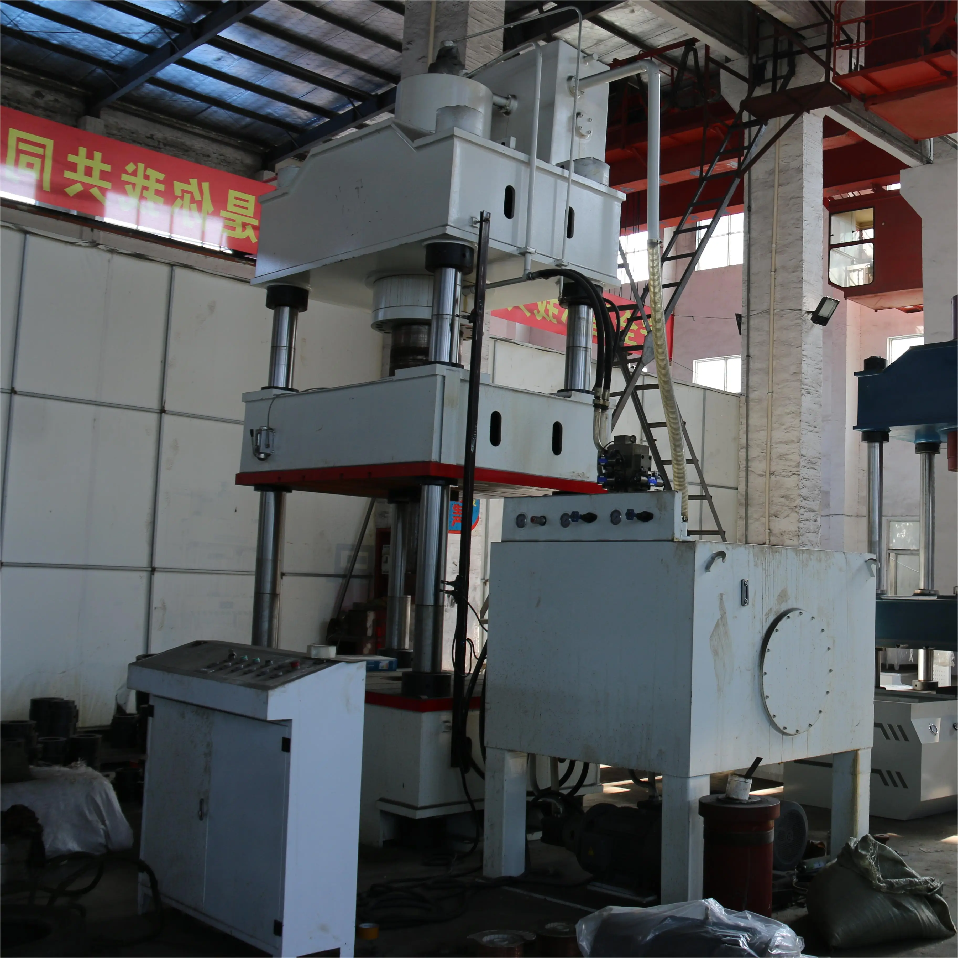 350 Tons Deep Drawing Hydraulic Press Machine Four Columns Hydraulic Press Machine