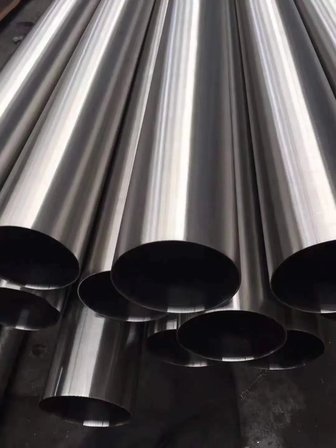 ASTM large stock cheap price and corrosion resistant 904l 2B weled stainless steel pipe/tube large stocks ISO 300 400 series