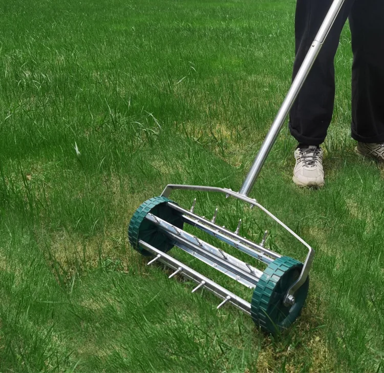 Outdoor Garden tools Lawn  Rolling  Scarifier  Push  Lawn Aerator Factory direct sale