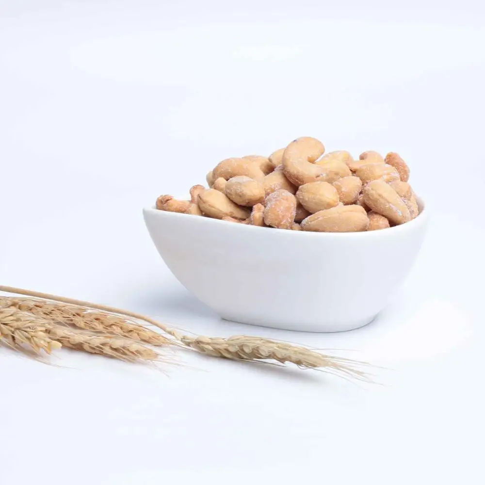 Изготовлен из необработанных орешных орехов кешью с соленым вкусом