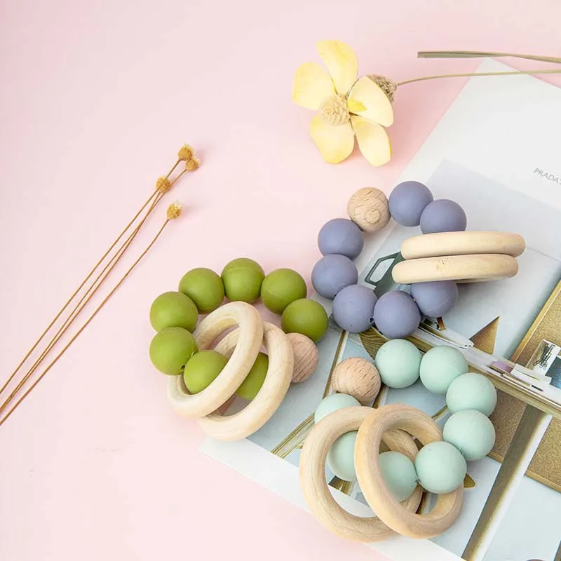 Mumlove Wholesale Wooden Baby Teething Toy Soft Bpa Free Food Grade Wooden Ring Silicone Beads Baby Teether