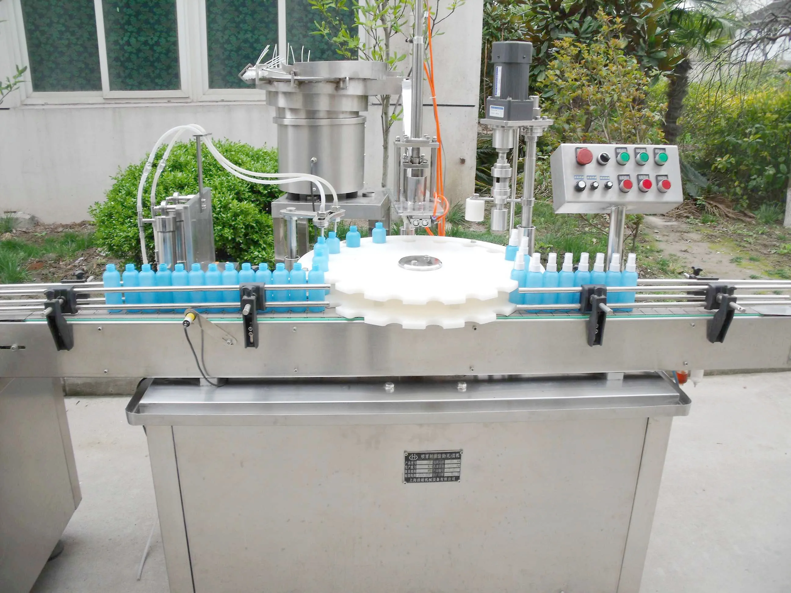 JF-F  Automatic aerosol glucose syrup filling machine can customized low noise