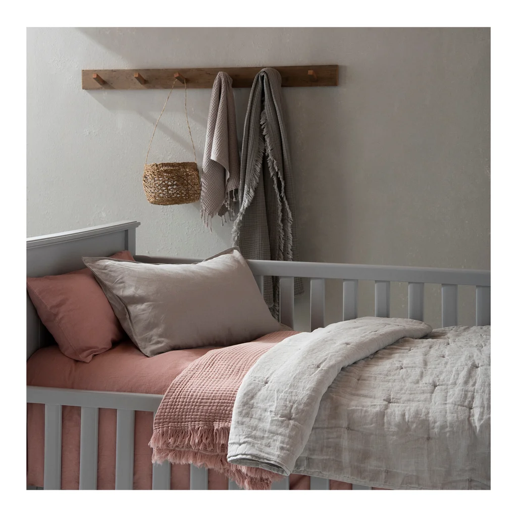 Wholesale 100% Linen Embroidery Quilting Bedspread Quilt Baby Quilt