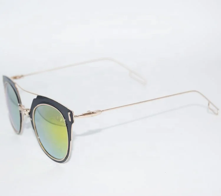 2022 Pop seller Used on Shopping Online Metal frame Iron Sunglasses 100% UV protection luxury mens sunglasses