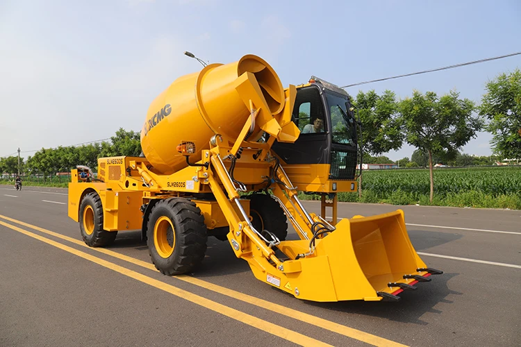XCMG Official Self Propelled Concrete Mixer 2.6m3 Mini Self Loader Concrete Mixer Price for Sale