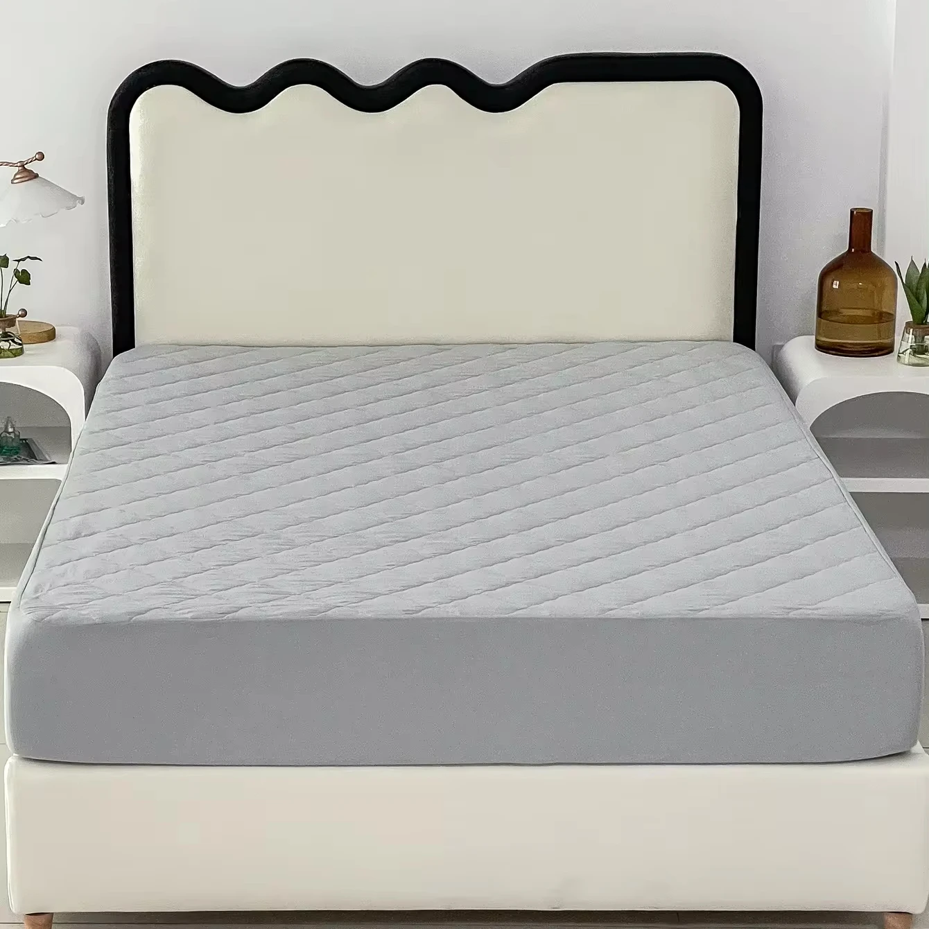 Стеганая наматрасница из микрофибры, водонепроницаемая мягкая и дышащая простыня, наматрасник, накладка на кровать,