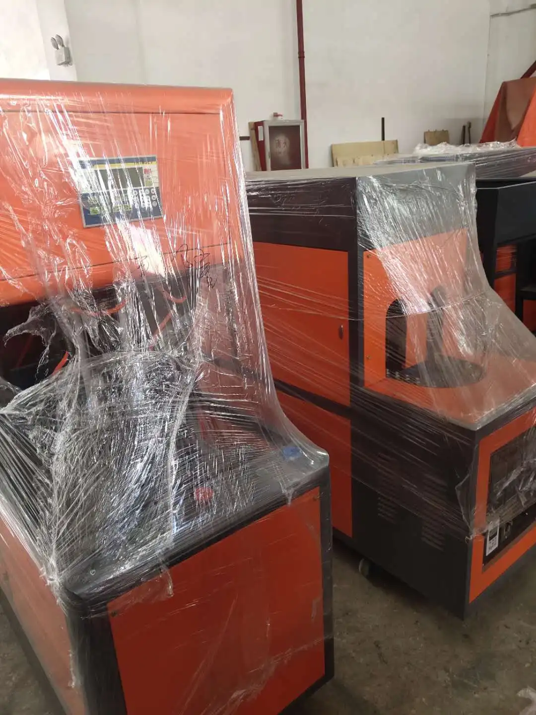 PET semi-automatic bottle blowing machine for 2 blower one heater