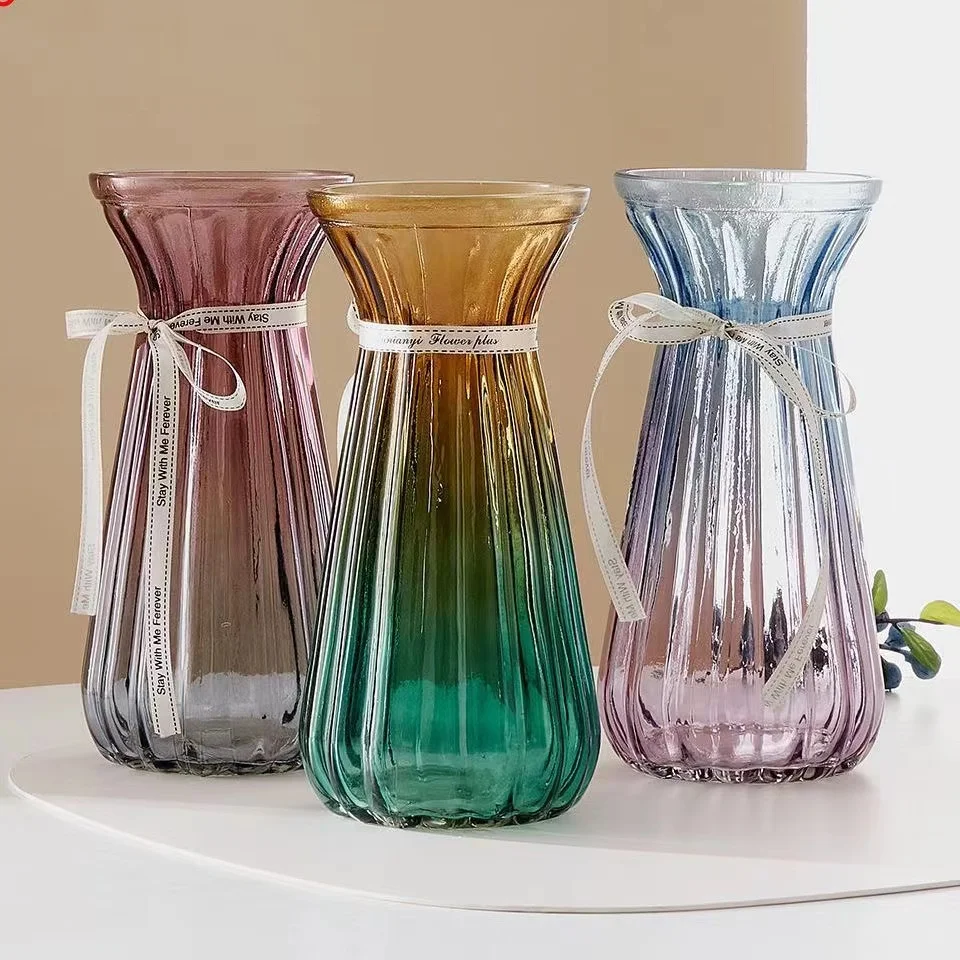 Wholesale Gift Glass Bud Vases Colored Mini Decor Vintage Home Wedding Glass Bottles Flowers Small Vases