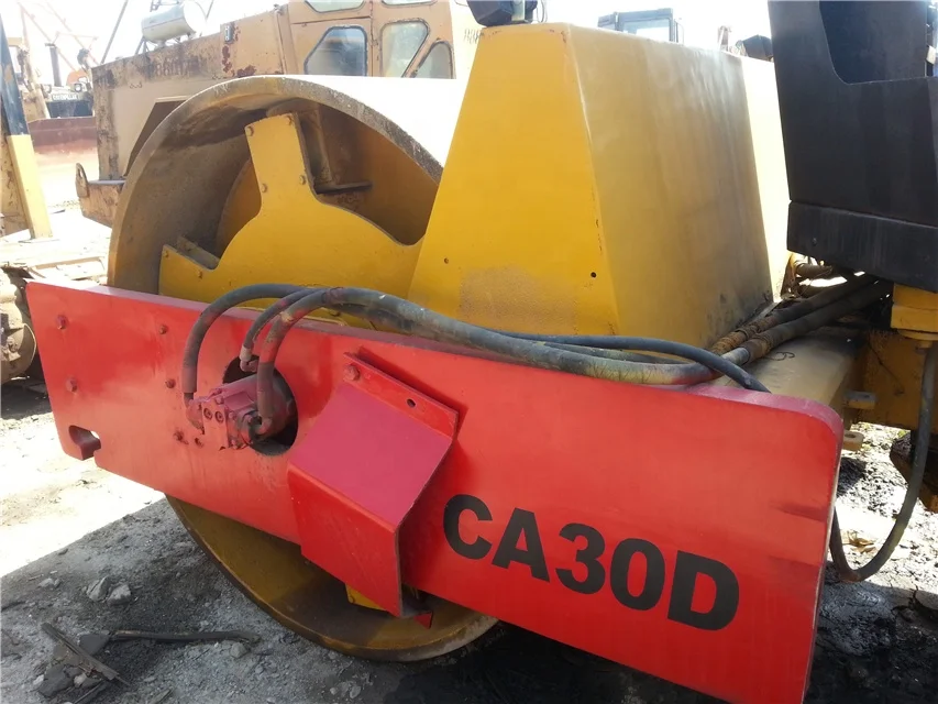 Б/у дорожный каток DYNAPAC CA30D довольно хорошее