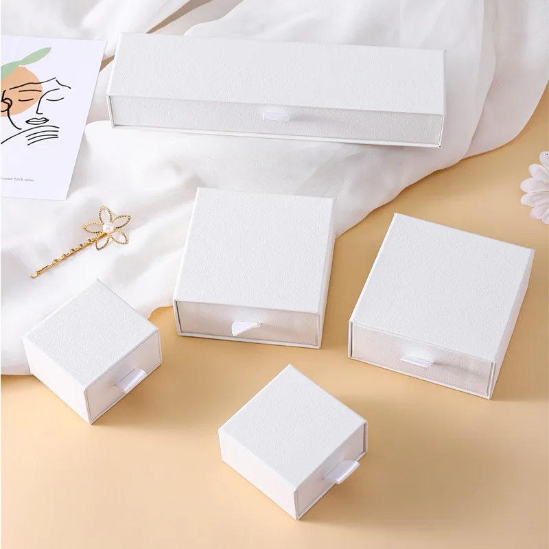 Custom Logo Packaging Cases For Jewelry Organizer Paper Jewelry Box Gift Boxes