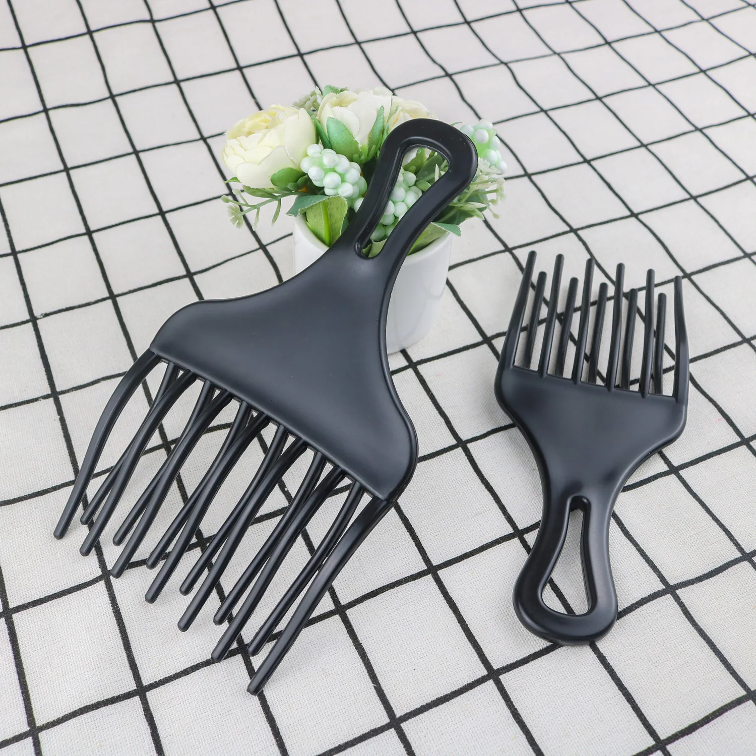 Hair Pick Afro Comb Double Fist Pick Large & Small Plastic Afro Pick Comb Detangle Wig Braid Hair Lift Comb Hair Styling Tool