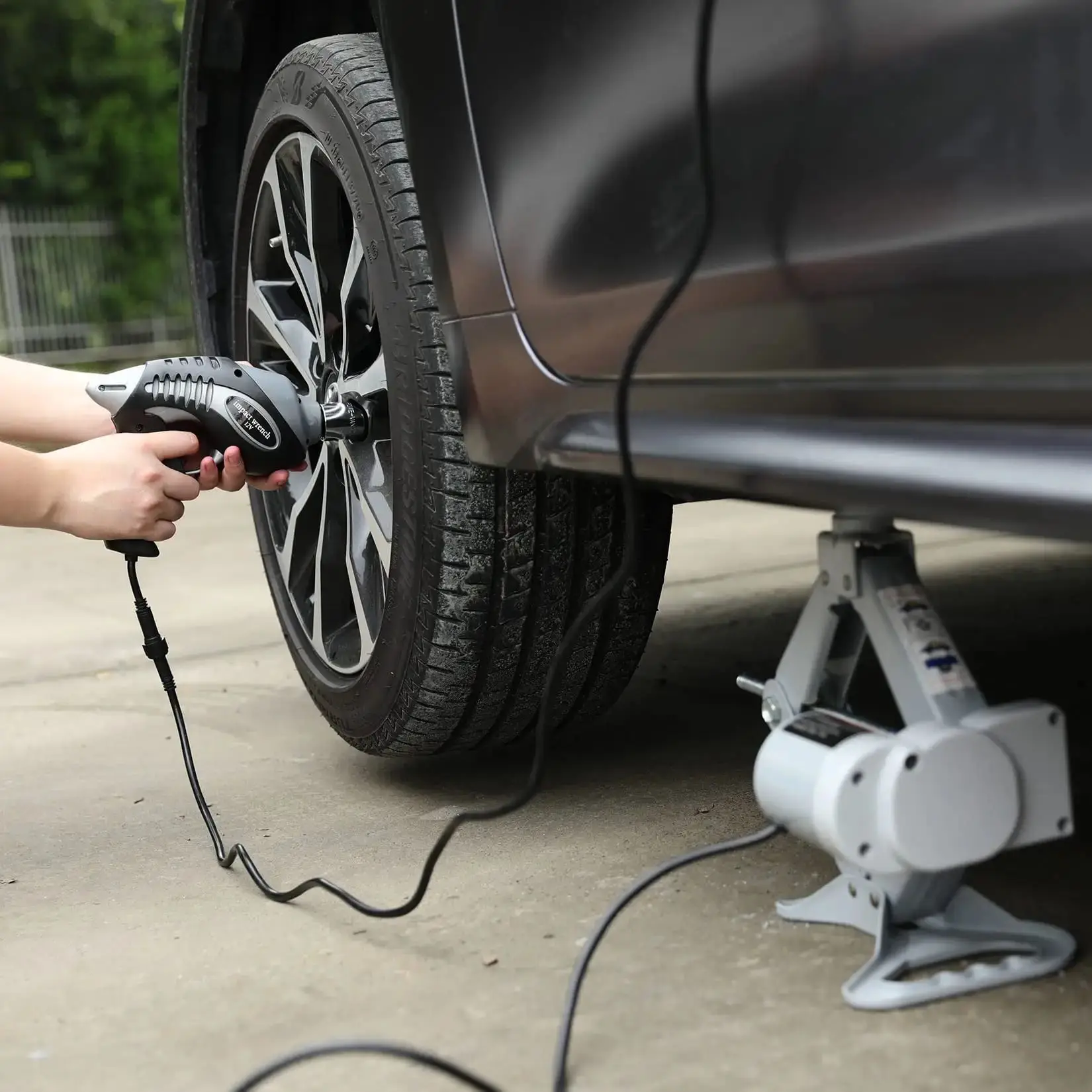 New Wholesale Dc12v 5 Ton Electric Car Jack 12v Electric Scissor Jack Electric Car Jack