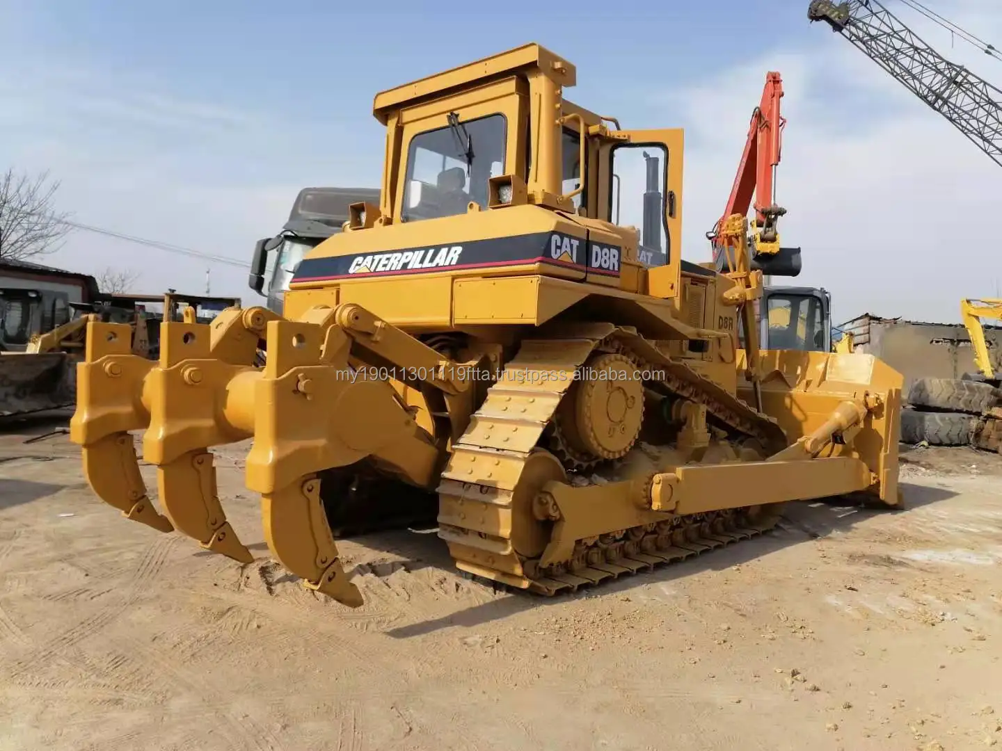 CAT D8R (53).jpg