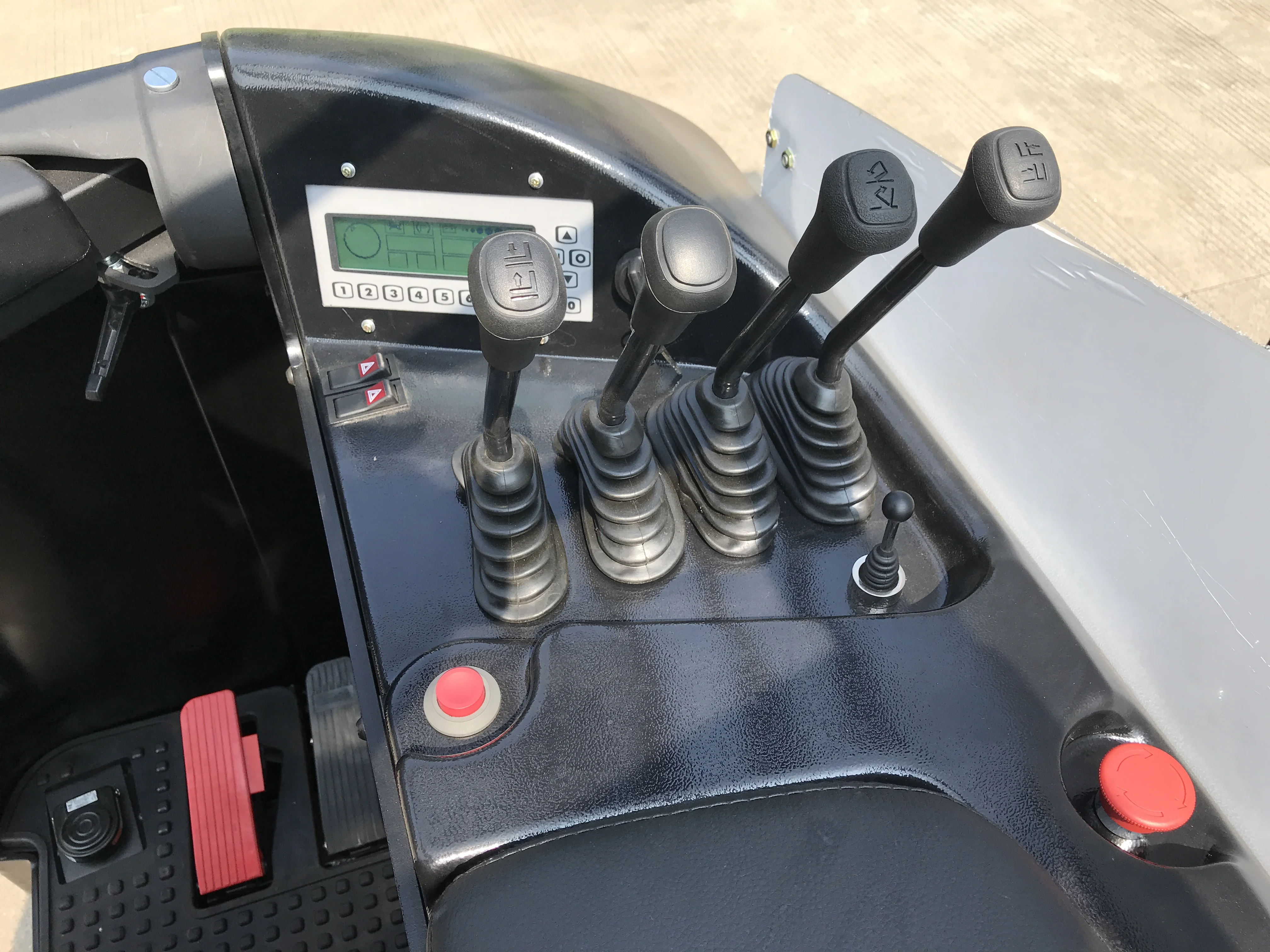 Best selling products in europe full-electric stacker lift stacker battery powered forklift fast charging