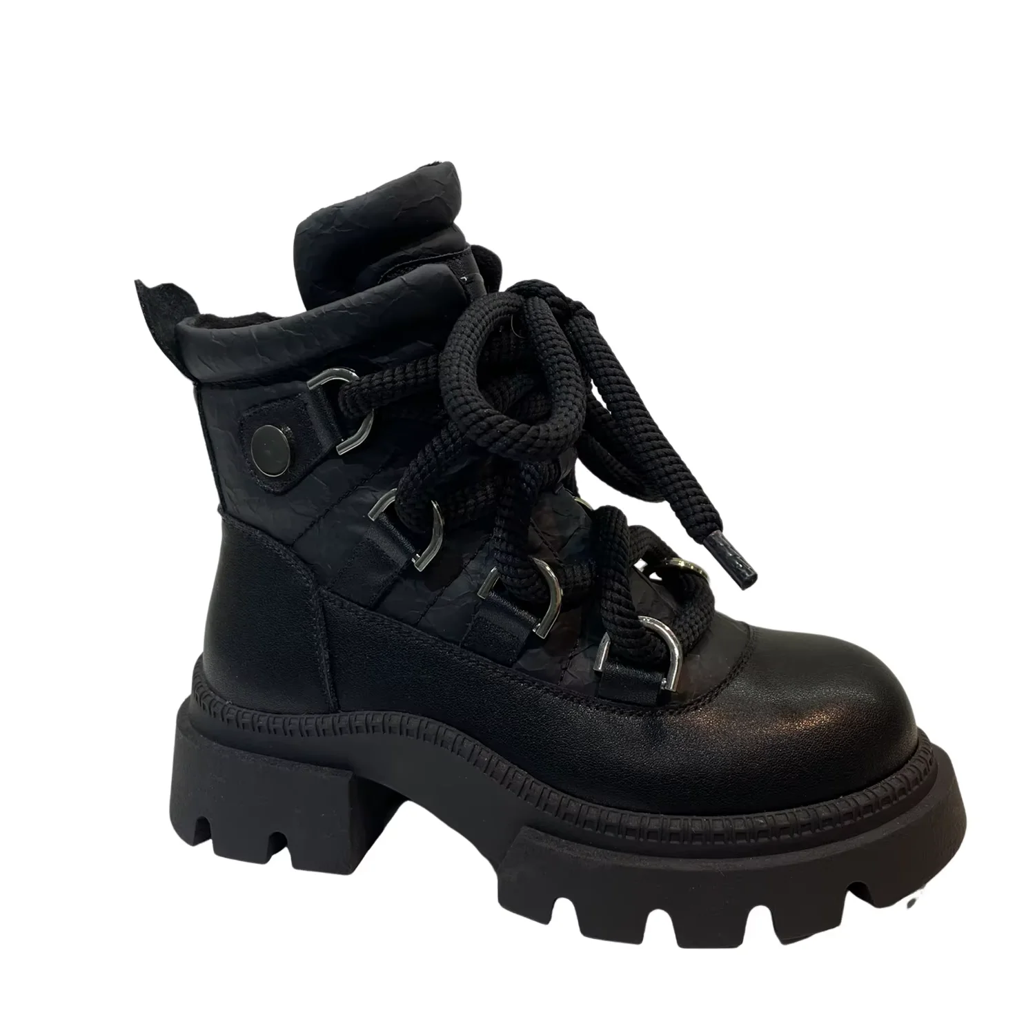 Outdoor hiking boots, winter thick-soled short cotton shoes, color matching short boots, womens small size