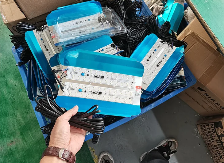 Outdoor IP65 Iodine Tungsten Led Flood Light  50W 100W 200W 85-265V Commercial Led Reflector Light