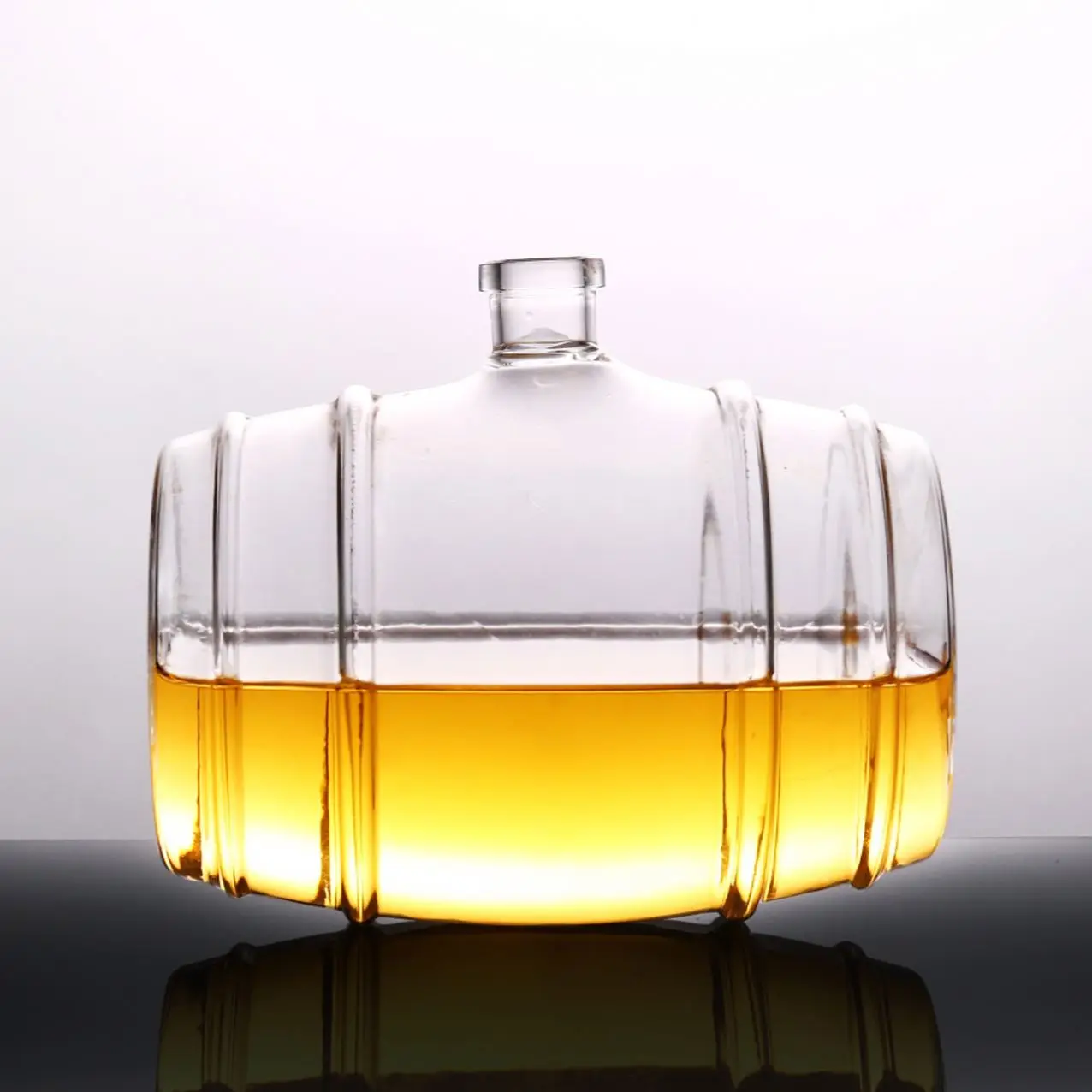 XC Glassware Hot Selling Hand Made whisky bottle decorative decanter Glass Globe Decanter For Hotel Restaurant Feast