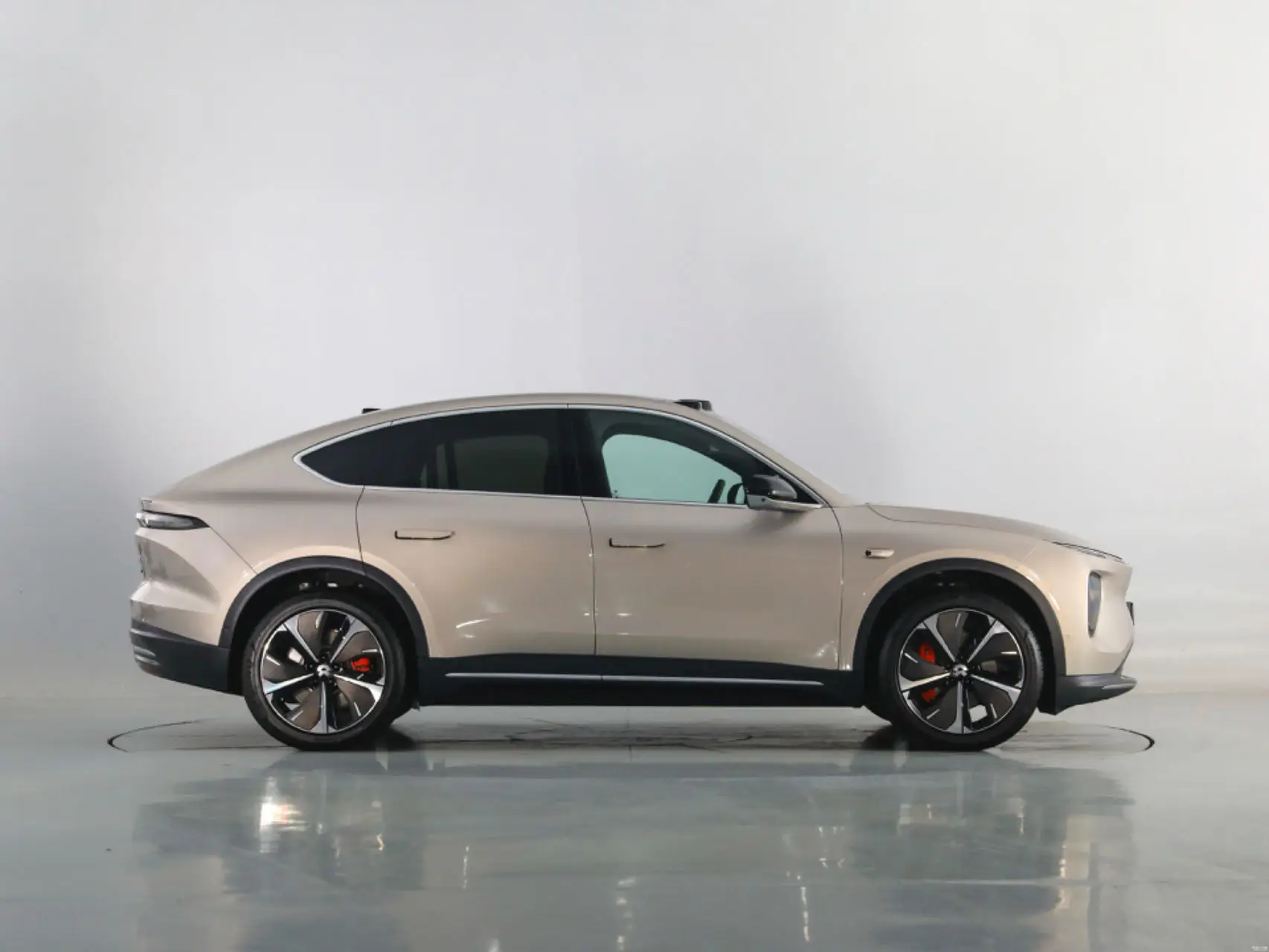 2023 new car NIO EC6 465 KM Fast Charging New Energy Double Motor Pure Electric Charging Vehicle EV Suv Car Used Cars