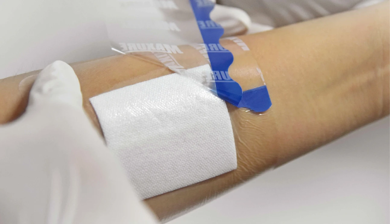 Waterproof Transparent Wound Dressing for Wound Healing