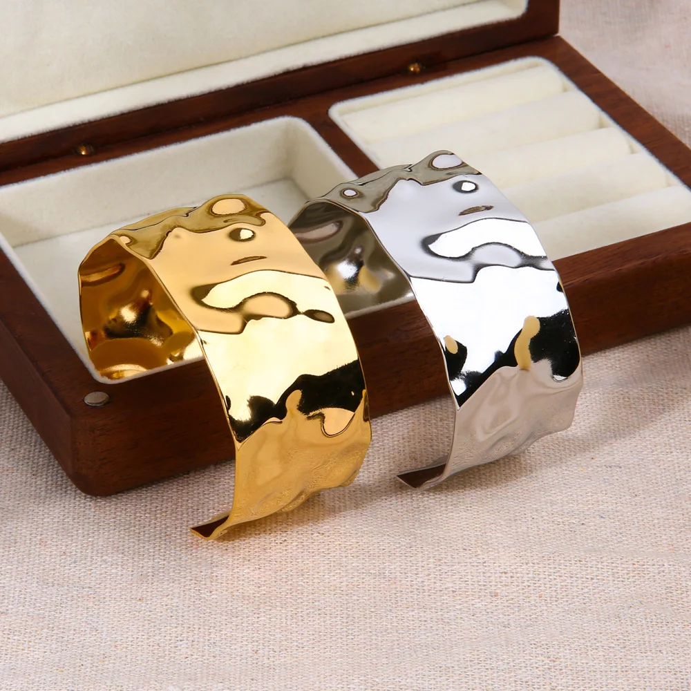 INS style titanium steel concave and convex hammer pattern wide bracelet exaggerated 18K gold stainless steel female bracelet
