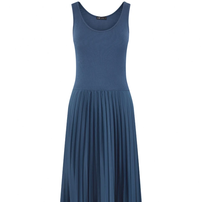 2022 New Arrivals Spring Or Summer Fashion Casual Sleeveless Solid  pleated Maxi dress