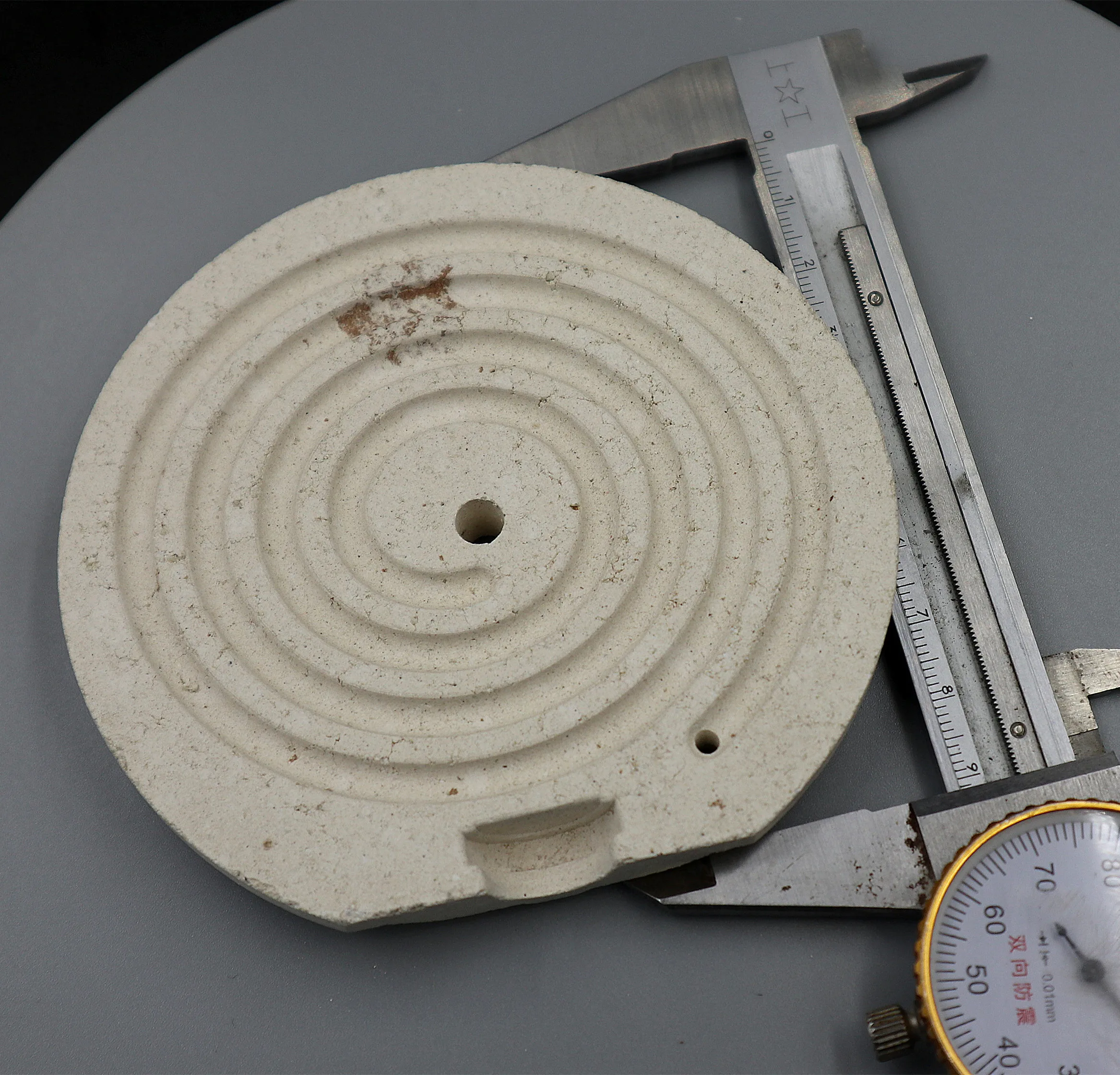 High-temperature resistant cordierite ceramic parts  Round Plates Electrical Ceramic