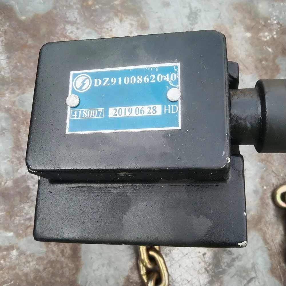 be used for Shaanxi Heavy truck SX2190 Oron  spare parts Spare wheel carrier DZ9100862040