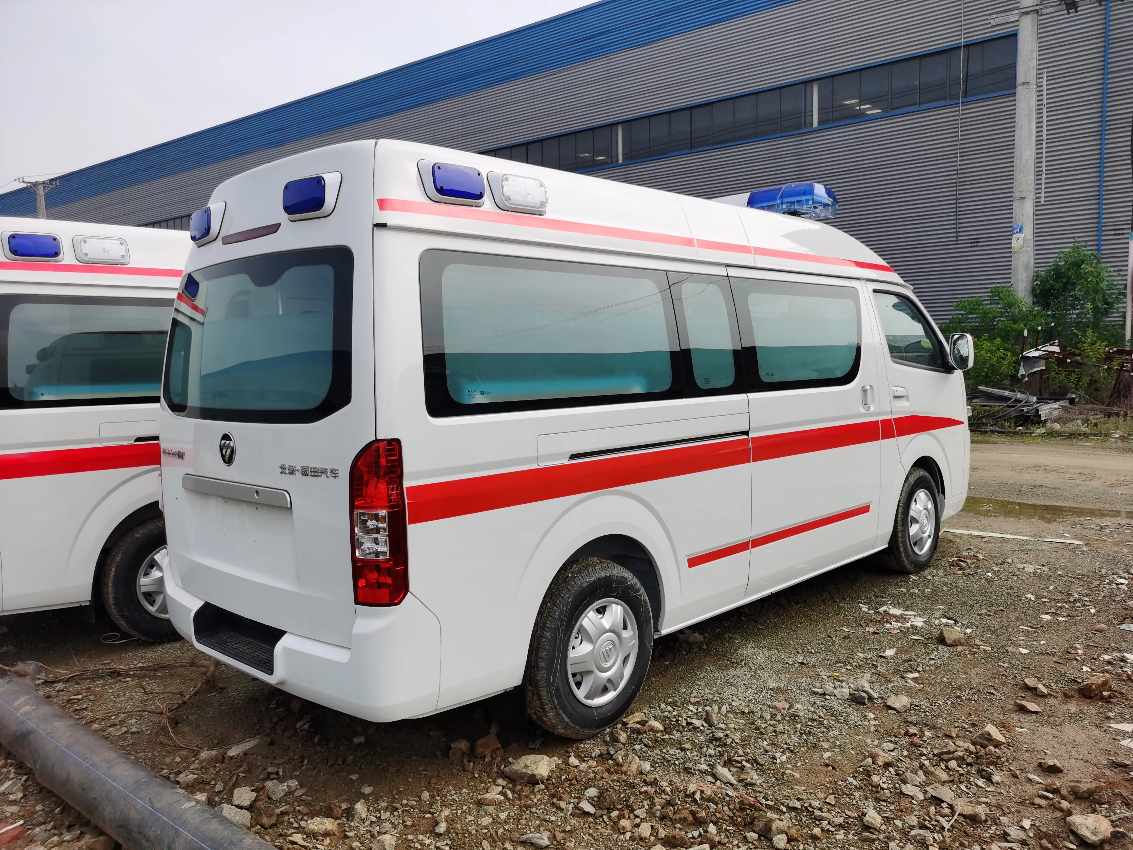 2024 Ambulance Rescue Car Brand New 4x4 Monitoring Hospital Medical Ambulance Vehicle for exporting