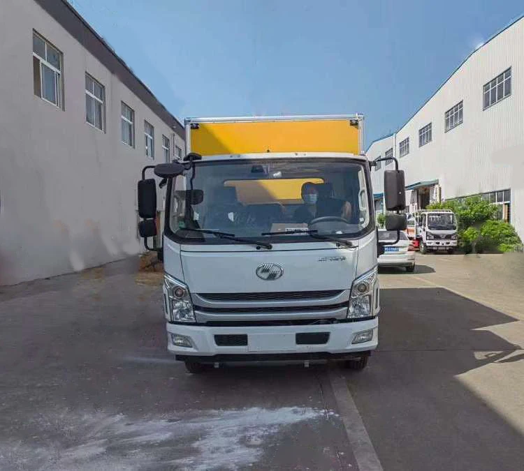 YUE JIN 6 Wheels 4x2 Dangerous Goods Transport Truck