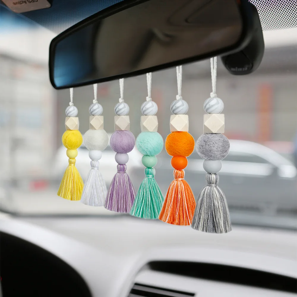 New Key Chain Bag Charm Beech Bead Felt Ball Cotton Tassel Car Pendants Essential Oil Diffuser Car Aromatherapy Hanging Pendants