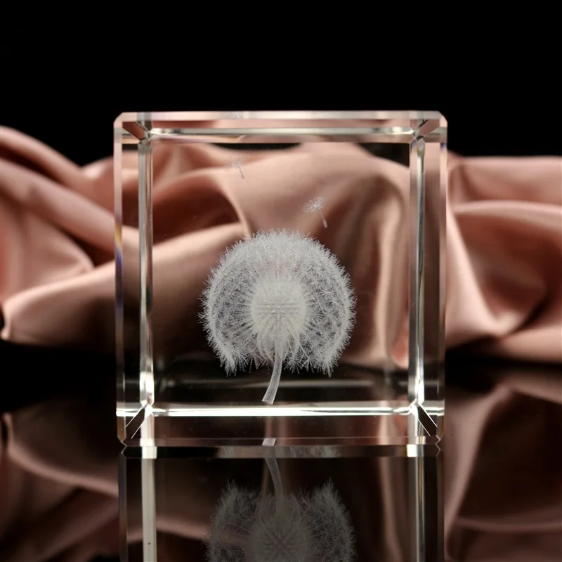 2019 high quality crystal 3d laser cube with led/3d laser crystal cube/3d laser engraved crystal cube