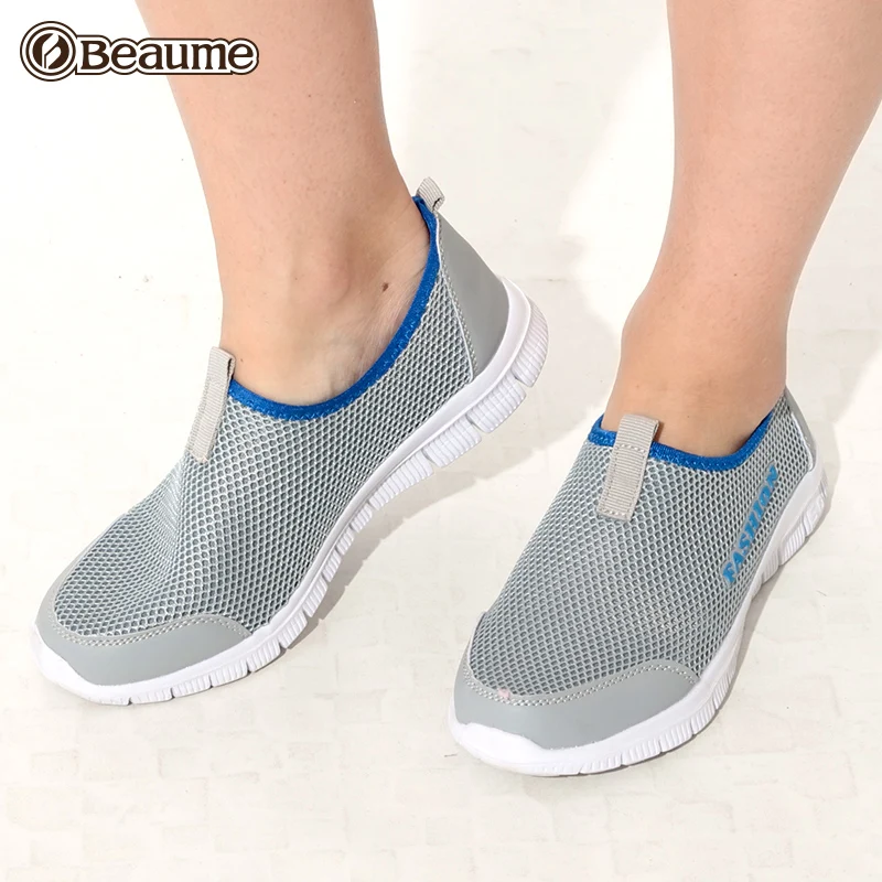 
Outdoor Running Sport Shoes For Men With Air Hole light summer Shoes boys Breathable shoes 