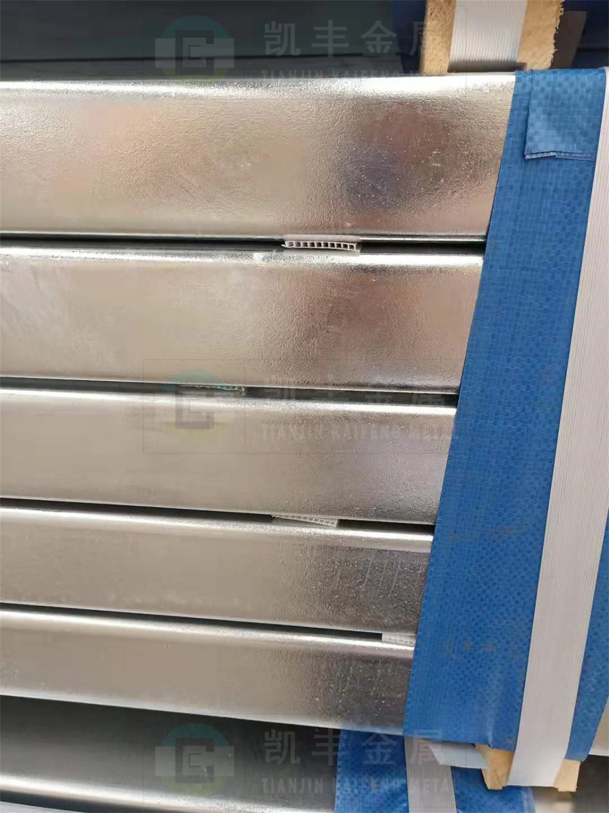 (Japanese) C/Z/U solar parking lot welding round tube column metal support