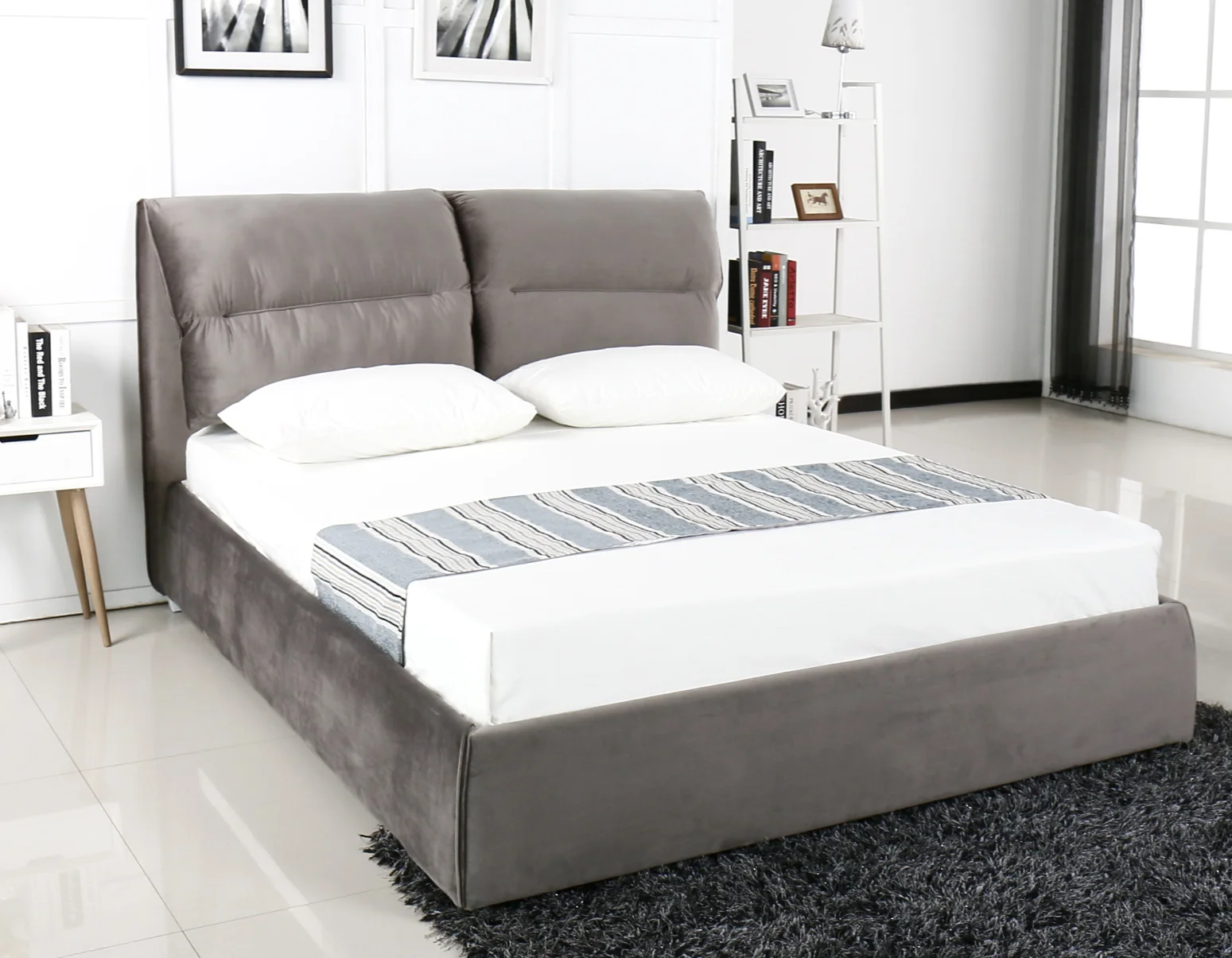 Contemporary Design Bed Upholstered Velvet Queen size Bed Room Furniture  Fabric Bed Frame