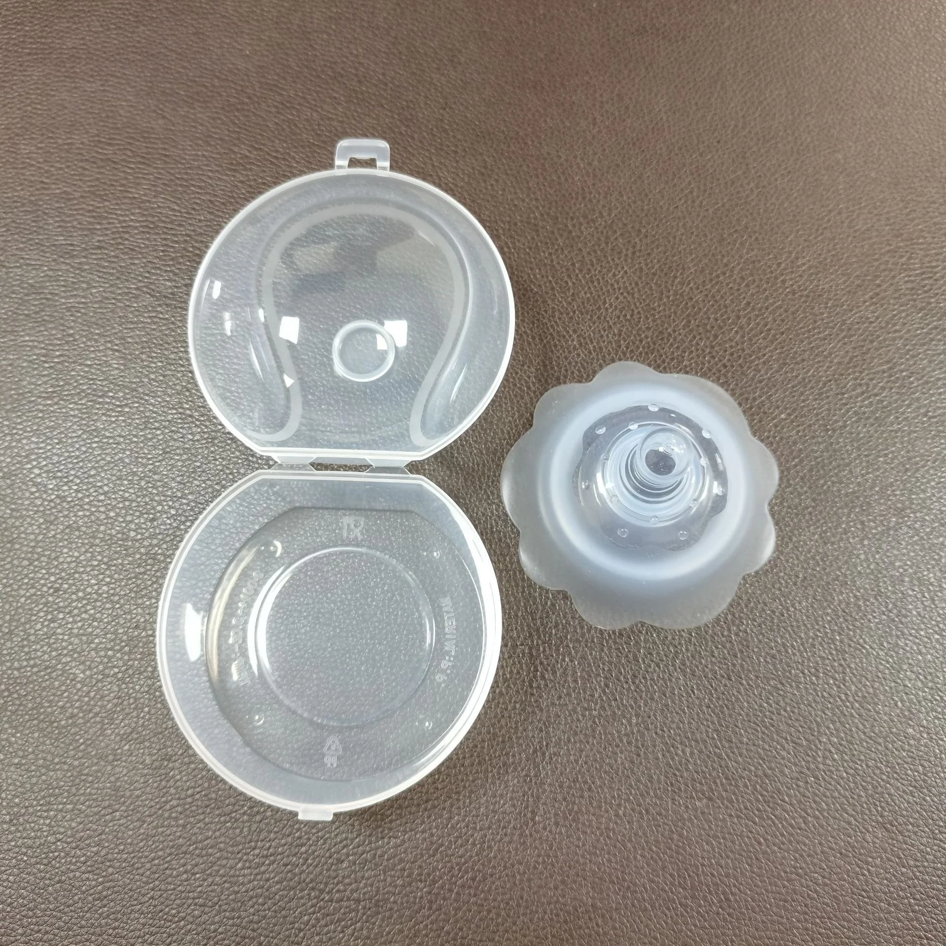 Breast shields nipple protection BPA Free nipple pacifier breast milk feeding anti bite device