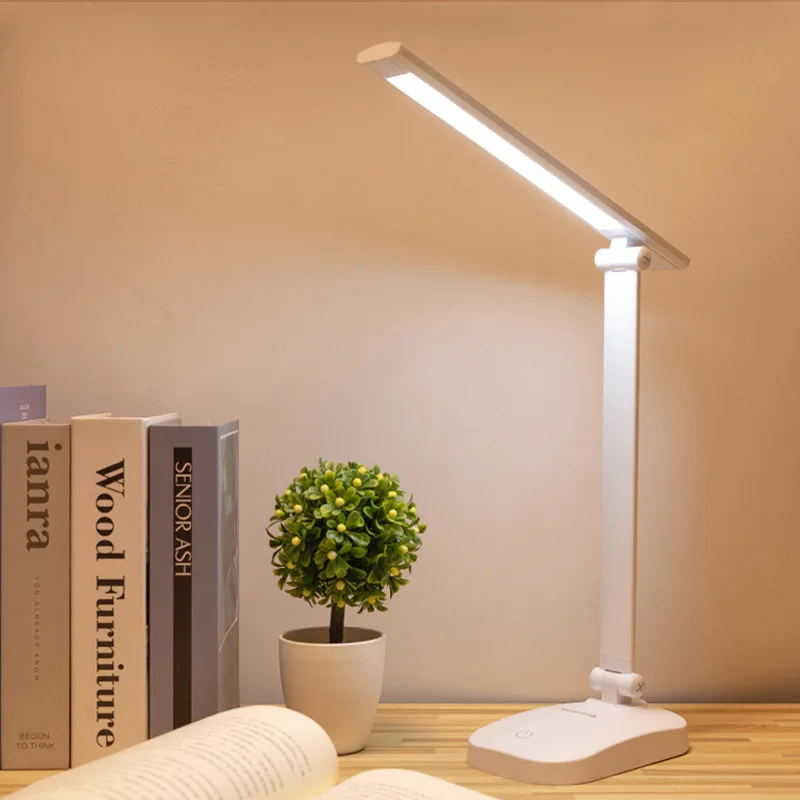 New Arrival Wholesale Table Lamps Eye-caring USB Charging Desk Light Adjustable Height Studying Lamp