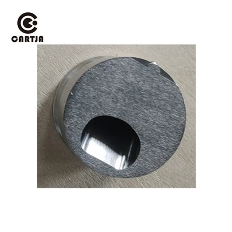 Engine cylinder head swirl chamber insert for 4D56