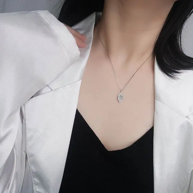 Shiny Bling Jewelry Zircon Leaf Necklace 18k Gold Plated Stainless Steel Box Chain Leaf Necklace Women Girls