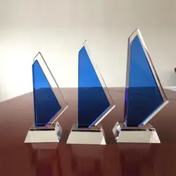 Дешевая оптовая продажа K9 грубая индивидуальная 3d лазерная гравировка Круглое стекло наградное Хрустальное стекло трофей