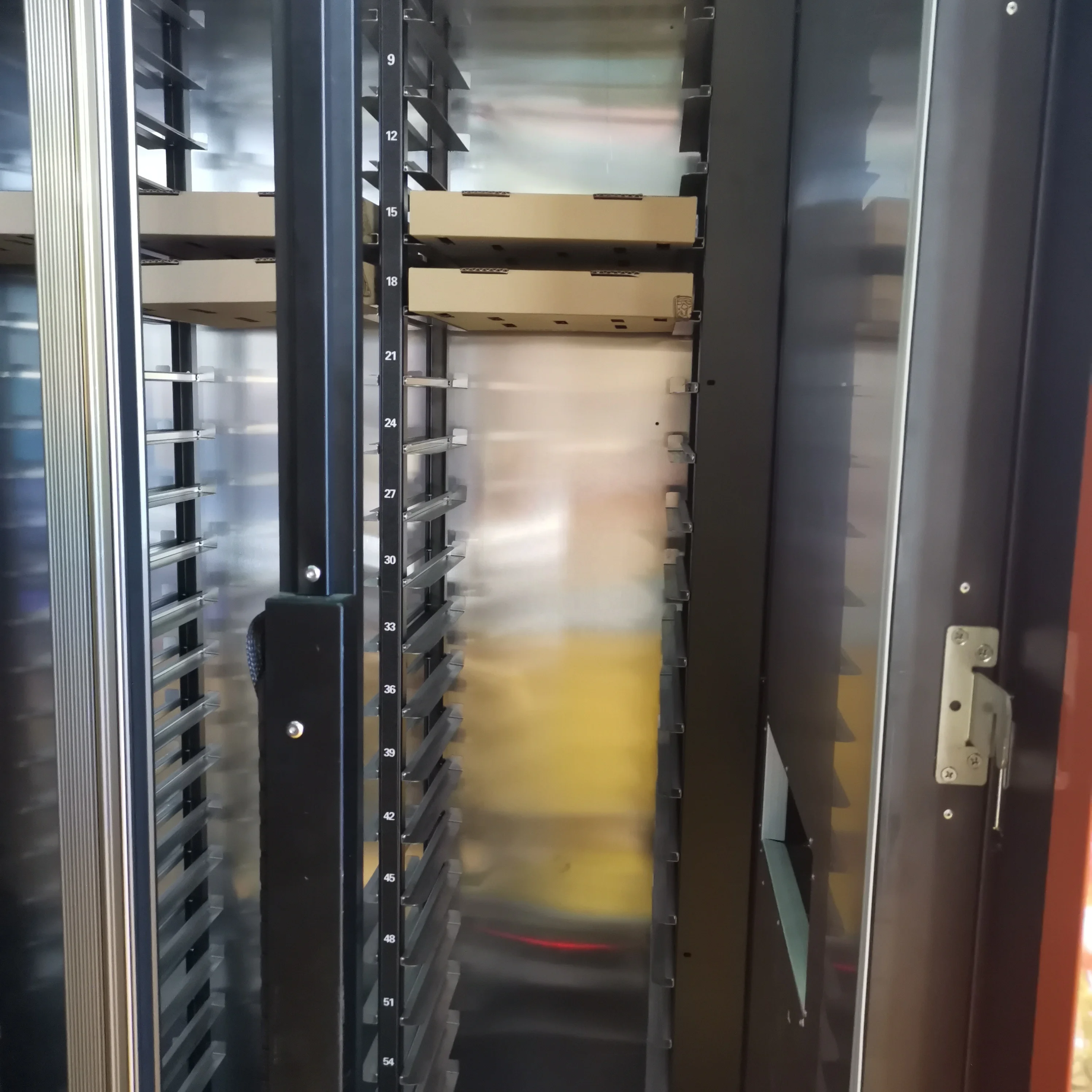 2022 hot sale vending machine for pizza 24 hours self vending machines