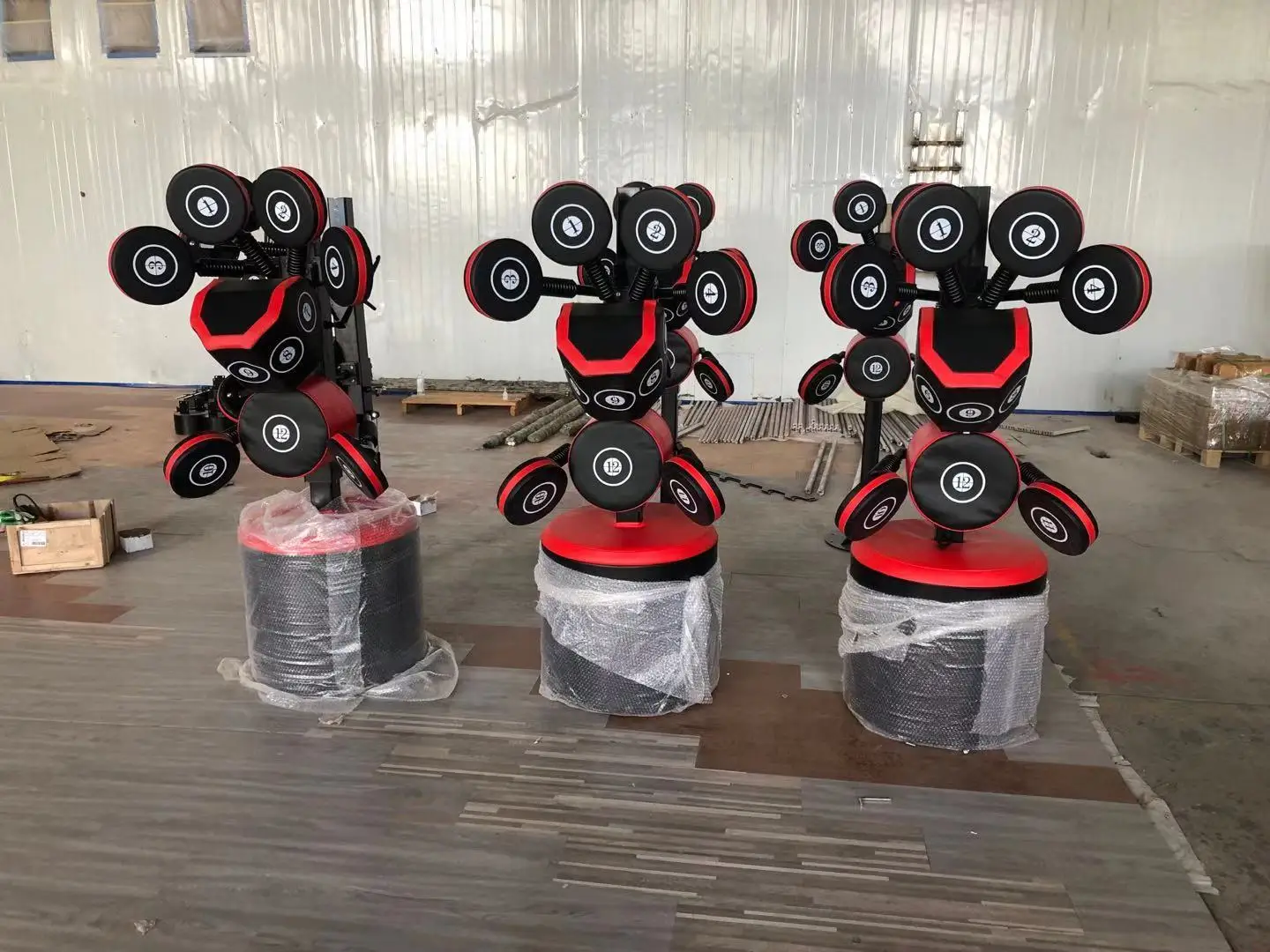 Full Standing Punching Bag Height Adjustable Training kicking master boxing punch target boxing machine With 12 Target Pads