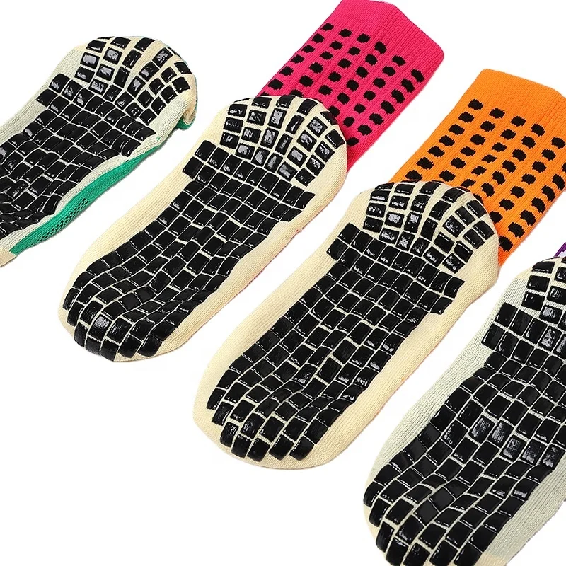Wholesale Anti Slip Sports Grip Socks Manufacturer