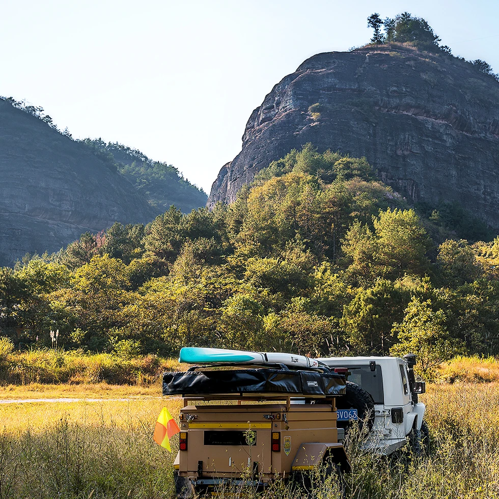 Amazon hot selling roof rack basket retractable tent restaurant roof top tent with lowest price