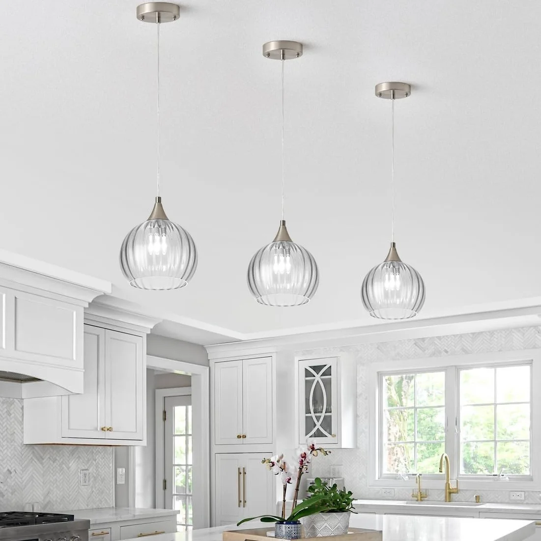 2025 Clear Glass Pendant Light Modern Globe Shape Glass Creative Light chandelier for kitchen island Bedroom Living Room