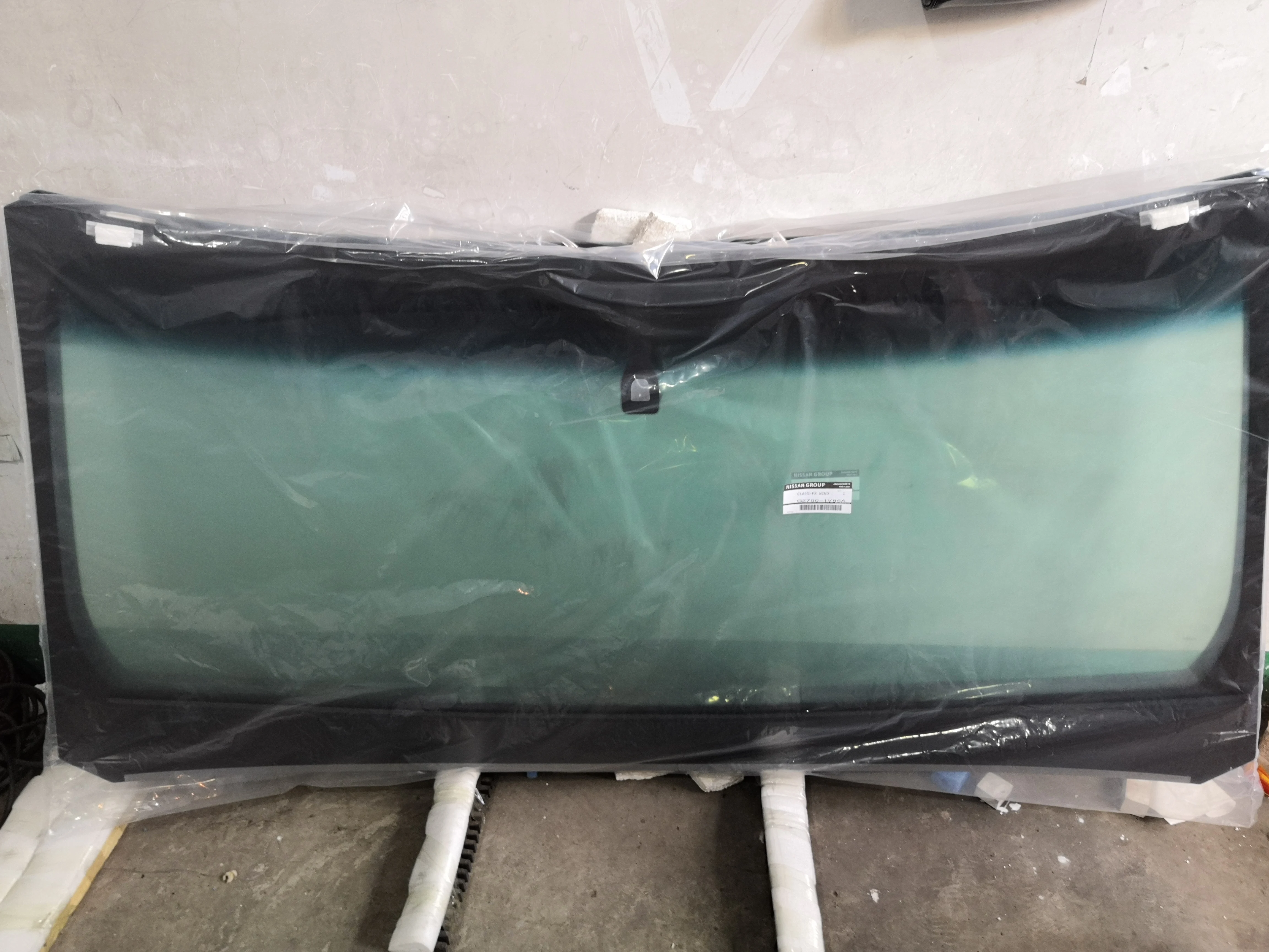 Windshield Glass AUTO FRONT LAMINATED WINDSHIELD GLASS