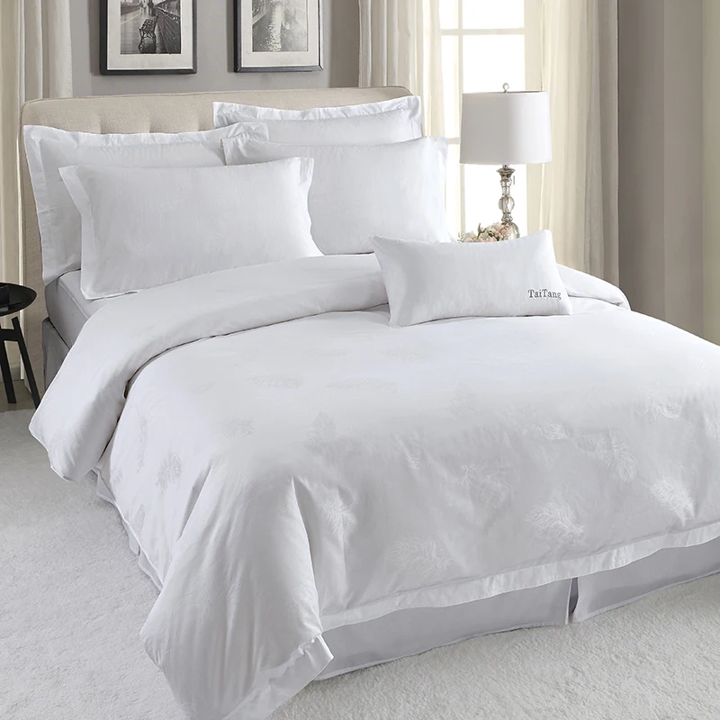 Wholesale Cozy Luxury Decorative printed Hotel Bed Runner Cushion Covers Set Hotel Customized Bed Runner