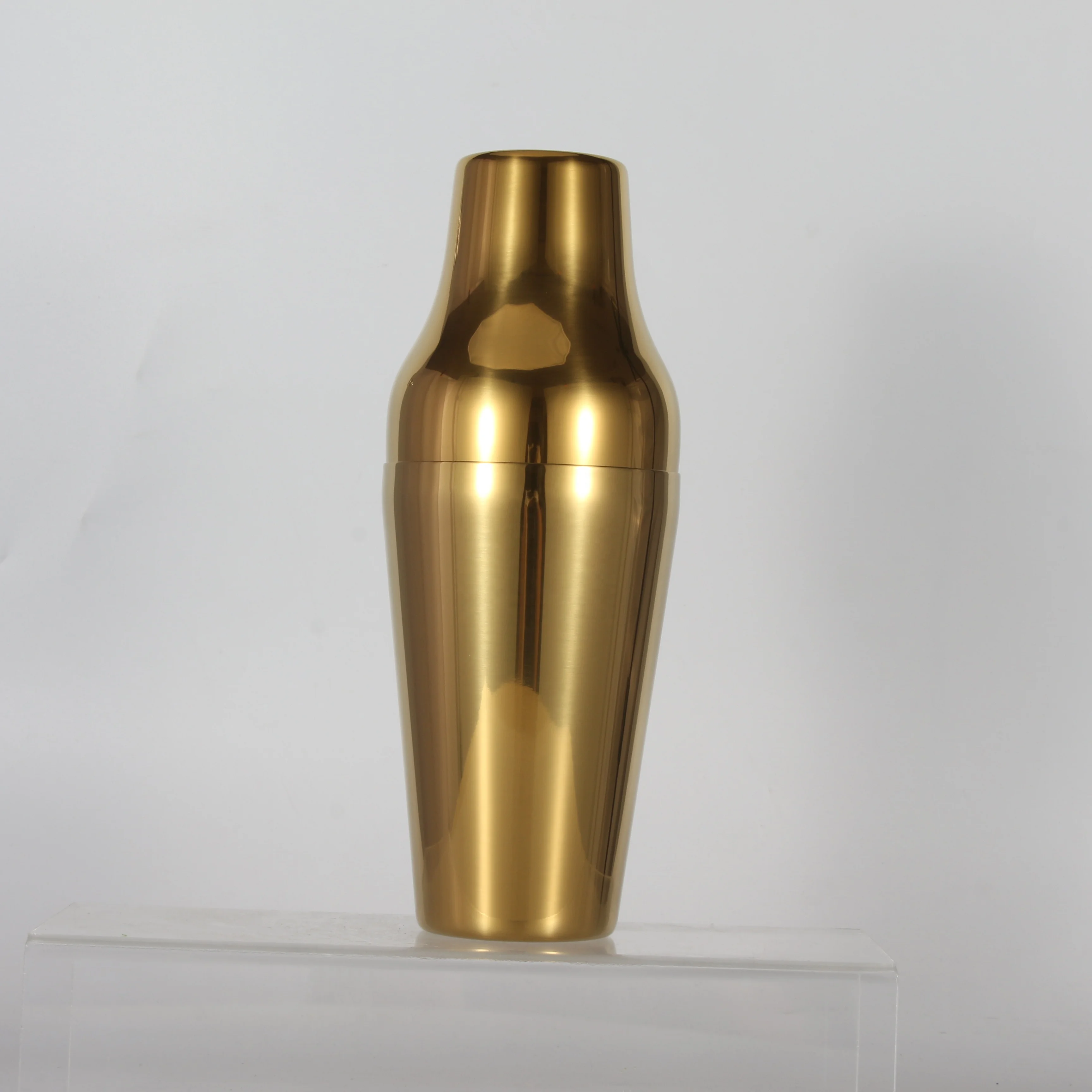 600ML  2-PIECE COCKTAIL SHAKER  PVD GOLD  24 oz. Stainless Steel 2-Piece Parisienne Cocktail Shaker