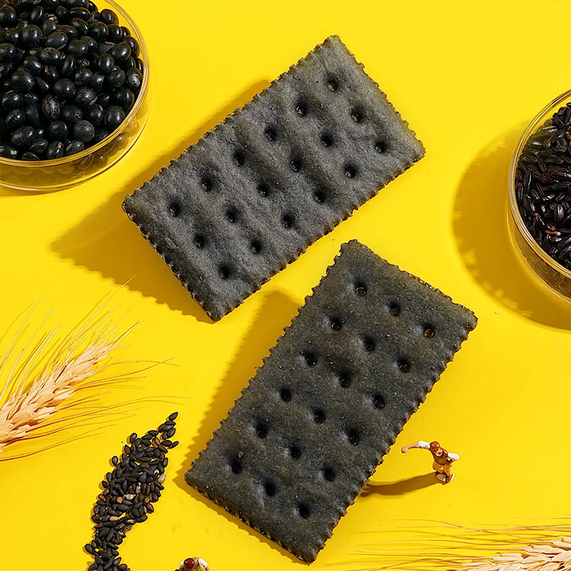 Wholesale 500g Crispy 5 Black Soda Flavored Baking Chip Mini Cookies Snacks Thin Saltine Crackers Biscuits